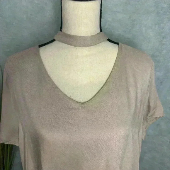 Kori NWT Size Medium Choker Cutout Neck Tunic Unique Tan Fades To Brown - Picture 2 of 12